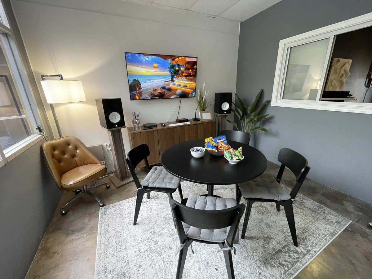 Rebound Sound Company green room